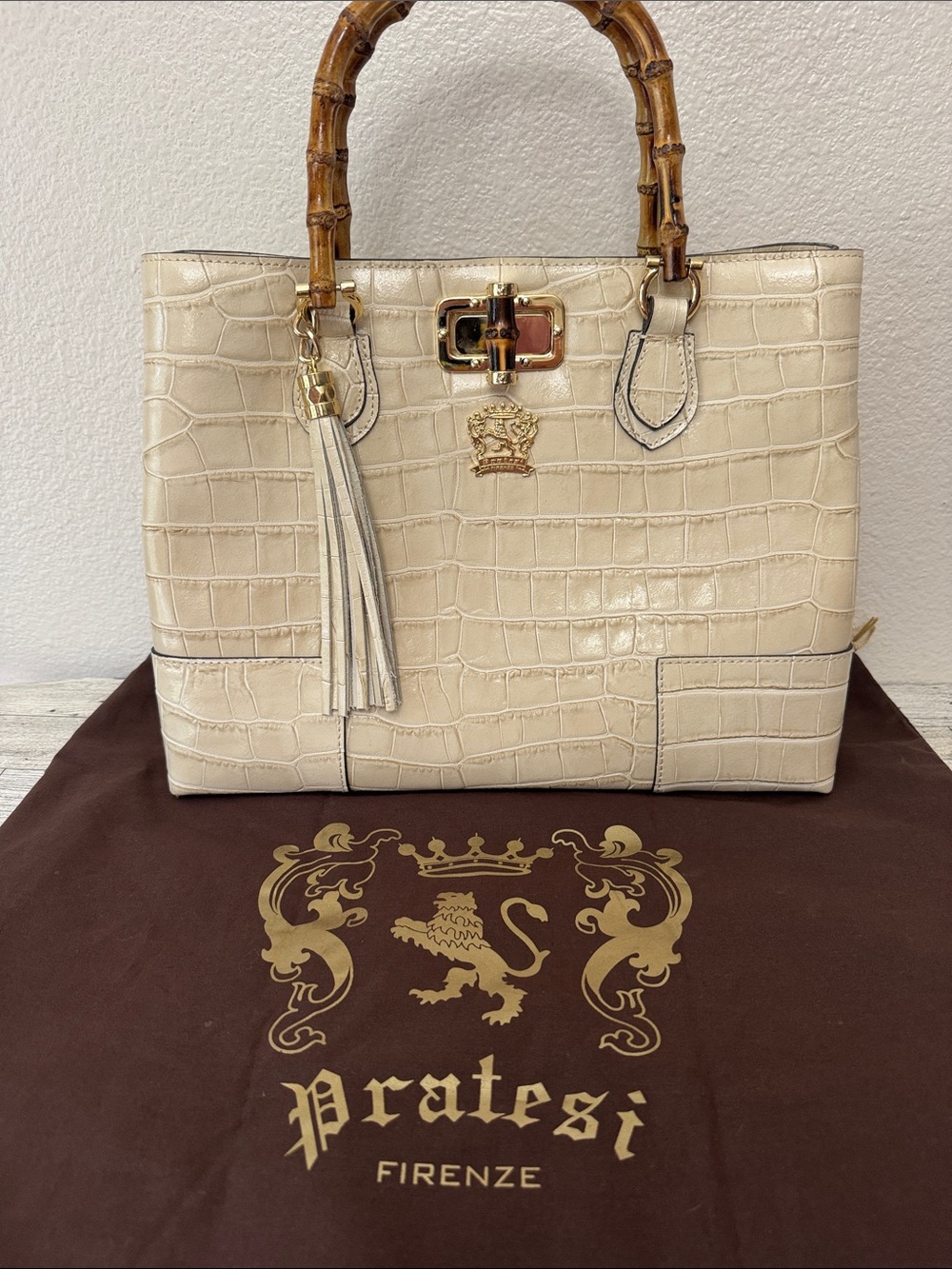 Pratesi Sarteano Croc Embossed Leather Bag - Picture 3 of 16